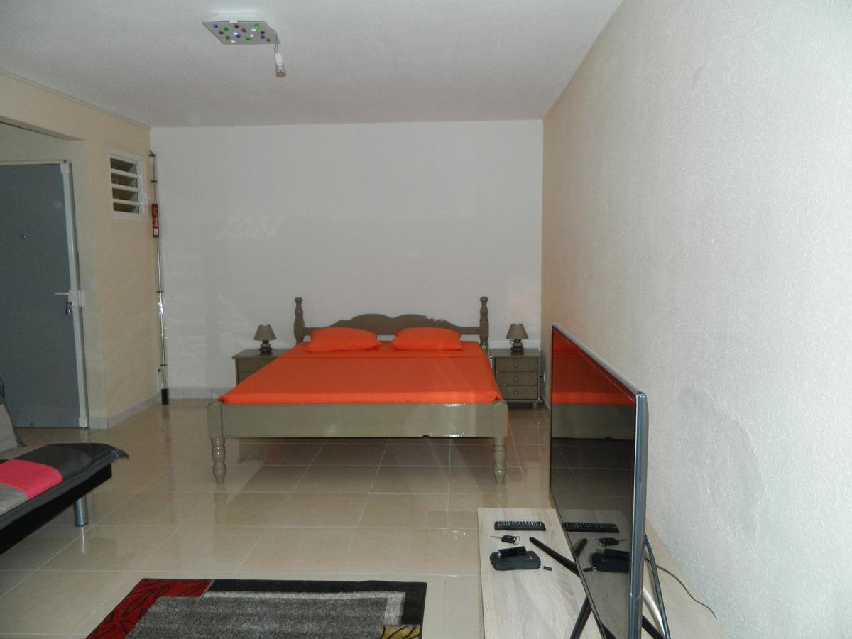Résidence madiana plage Schoelcher Extérieur photo